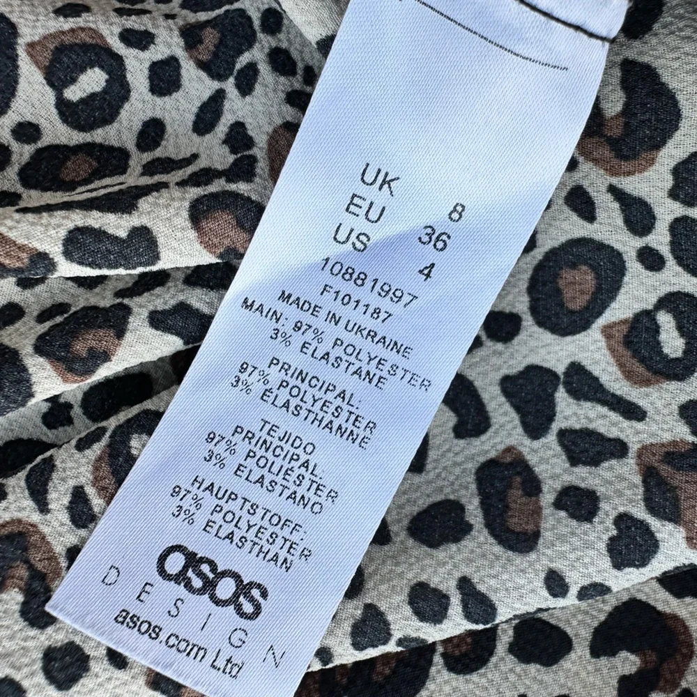 🎉5 for $45🎉 Asos dress size 4 - Picture 11 of 11